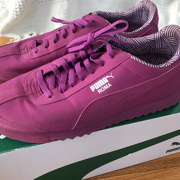 Puma Other - Puma Roma Sneaker (Kid 6--adult 39)